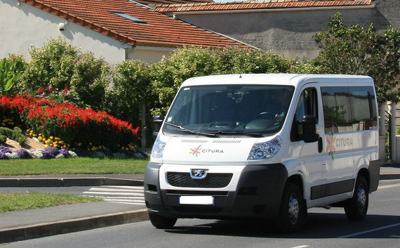 photo minibus