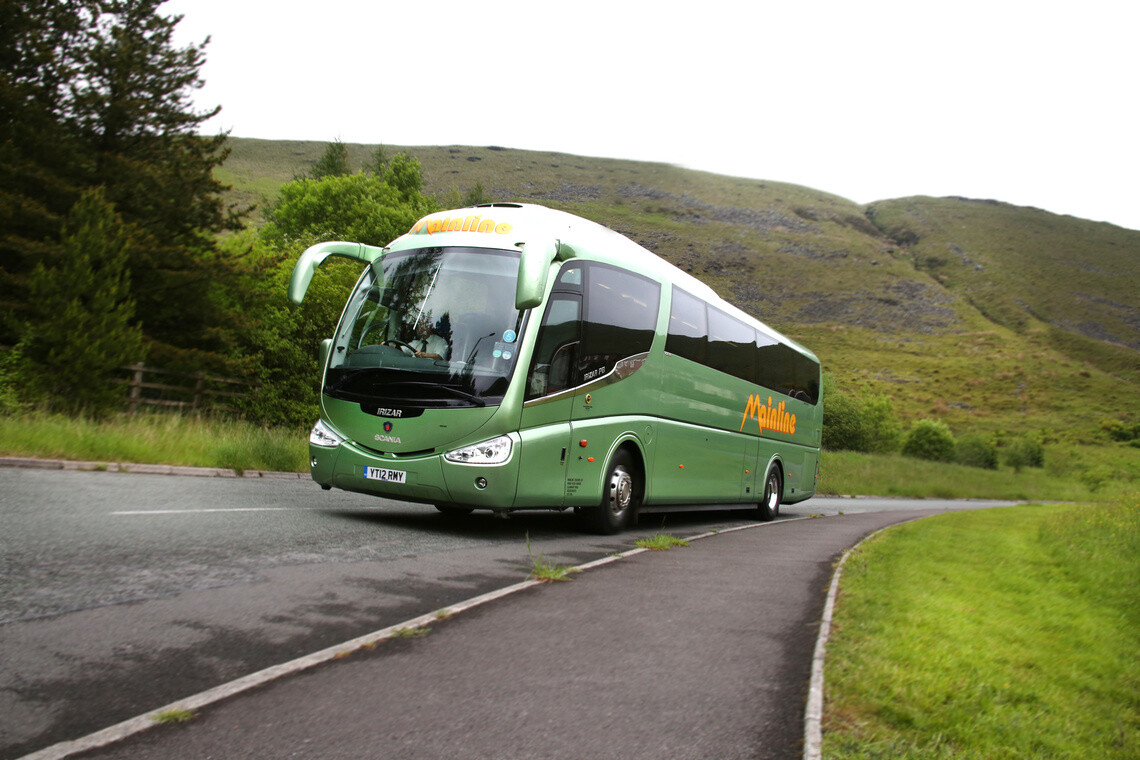 Bus sur la route
