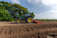 How to determine the tyre load rating on your tractor?