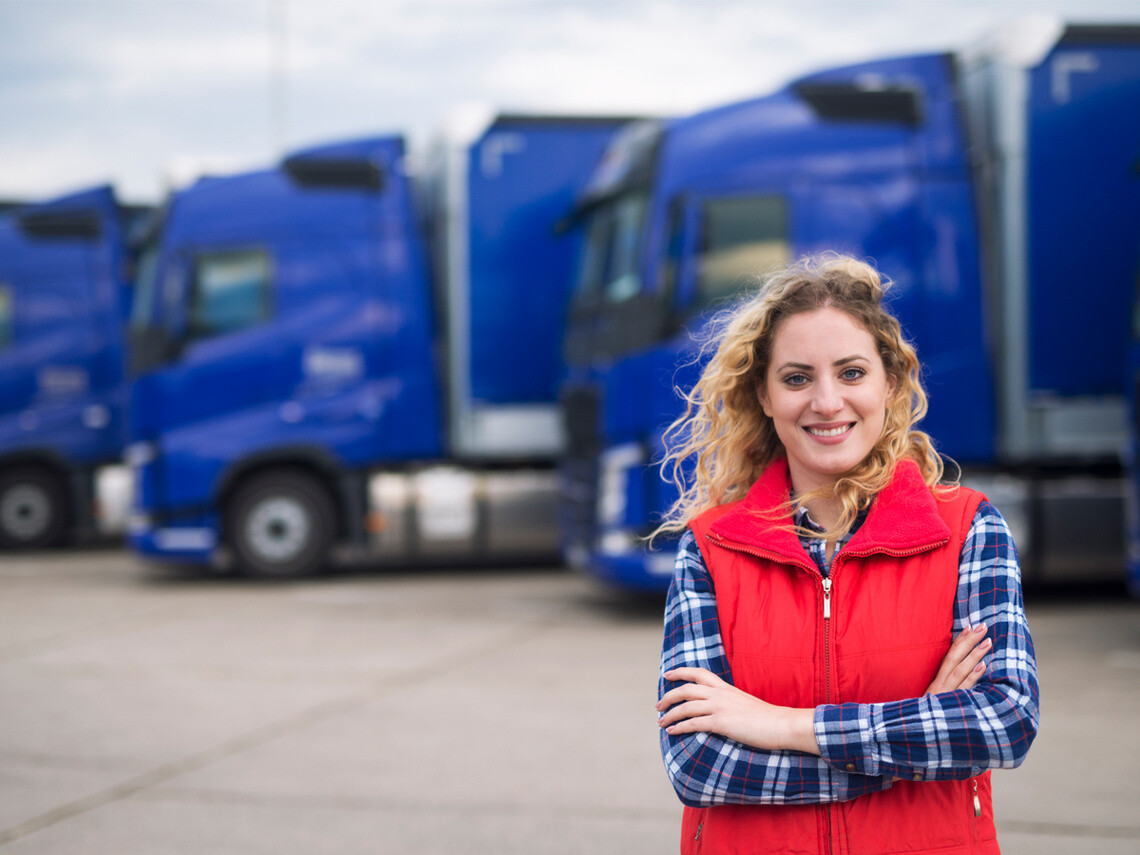 female-truck-drivers