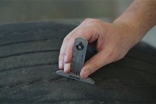 Tyre tread depth check
