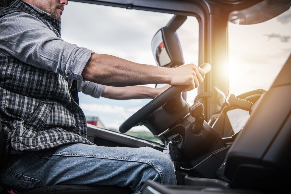 our tips to tackle the driver shortage in the trucking industry