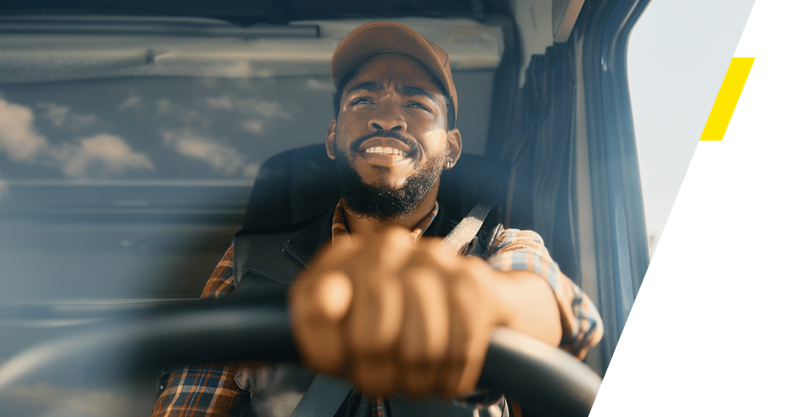 Chauffeur de camion afro-américain au volant d’un camion. À droite se trouve un fond bleu dégradé