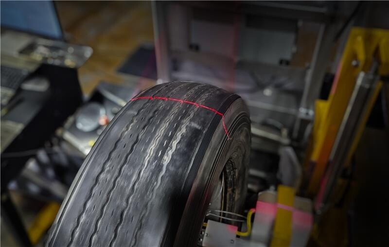 machine showing the process of treadeye