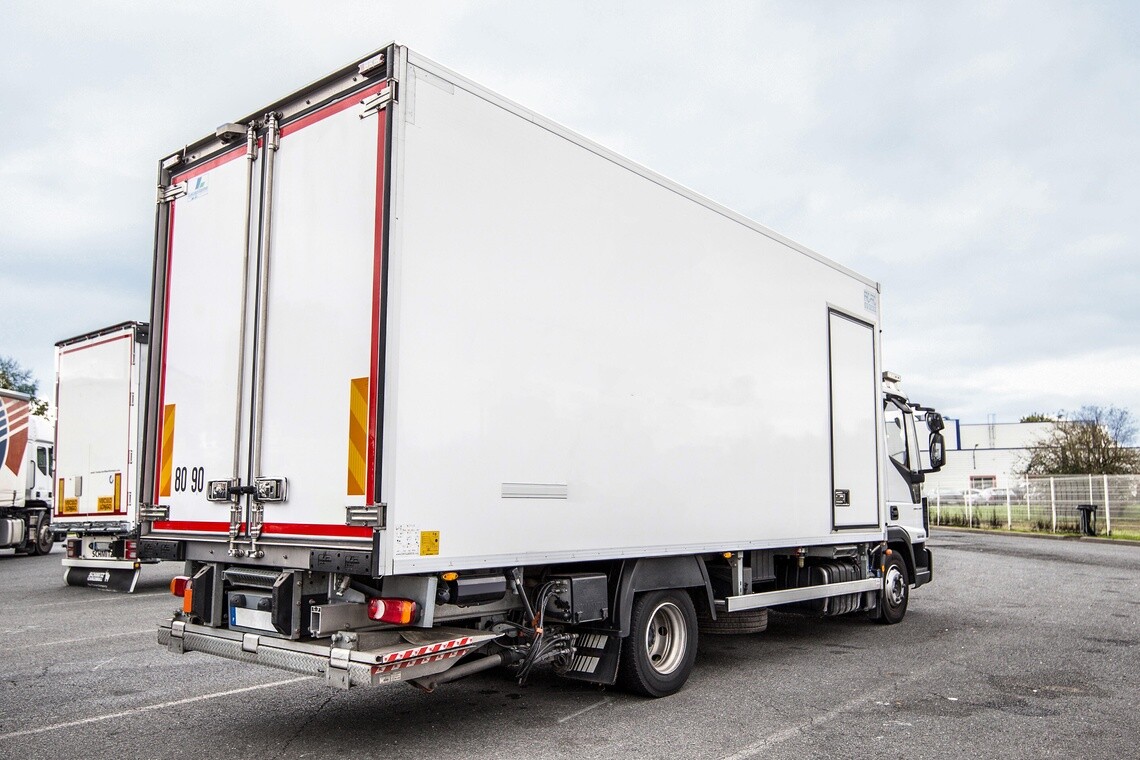 Cargo-6-wheel-truck