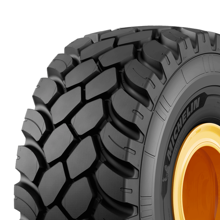 MICHELIN XHA3 tire - Quarter Zoom