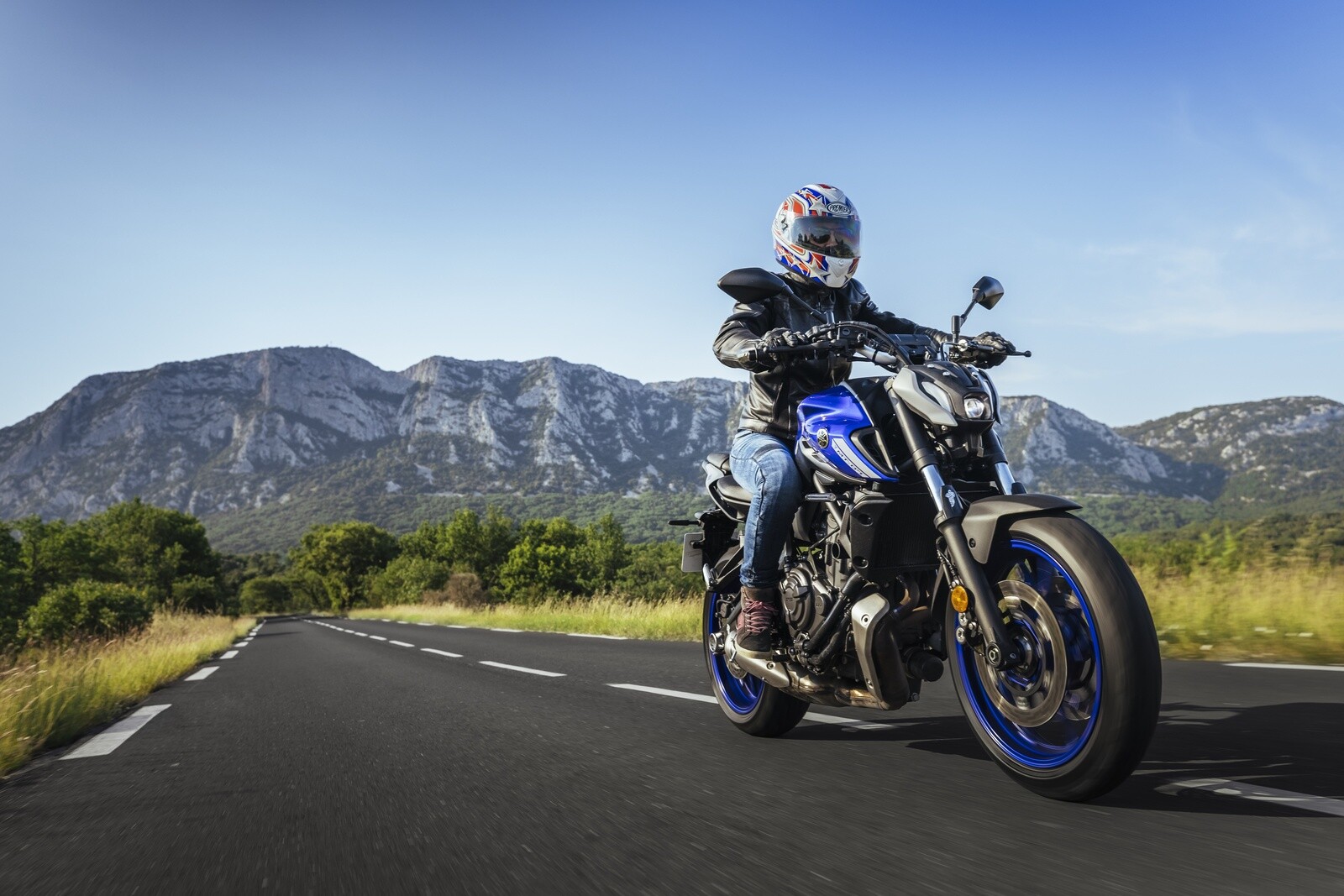 Michelin road 6. Мишелин роад 6 мотоцикл. Michelin Pilot 6 Moto. Michelin Moto NST.