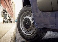 The thick, reinforced sidewalls of the MICHELIN Agilis make it an excellent off-road tyre for vans.