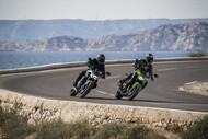 Tomar una curva en moto requiere anticiparse