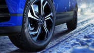 Alpin 5 tire in snow tracks