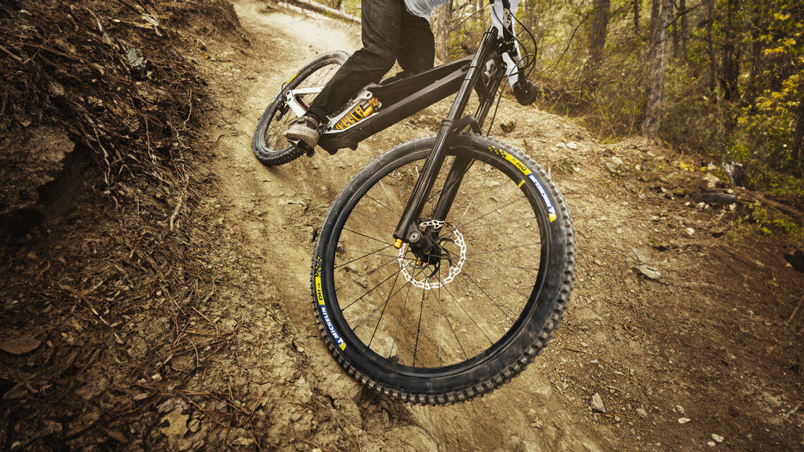 MICHELIN DH16 RACING LINE - Bicycle Tyre | MICHELIN United Kingdom ...
