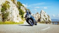 ハイパースポーツバイクのスリルを体感！