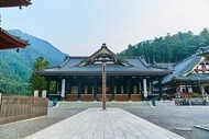 日蓮宗総本山 久遠寺の本堂