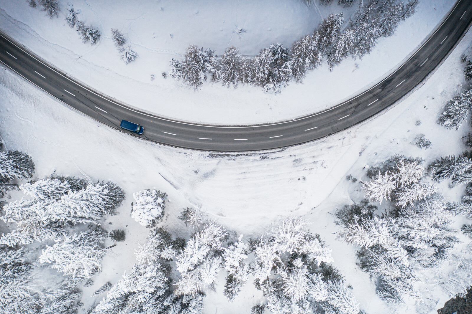 Tips for driving in snow and on ice