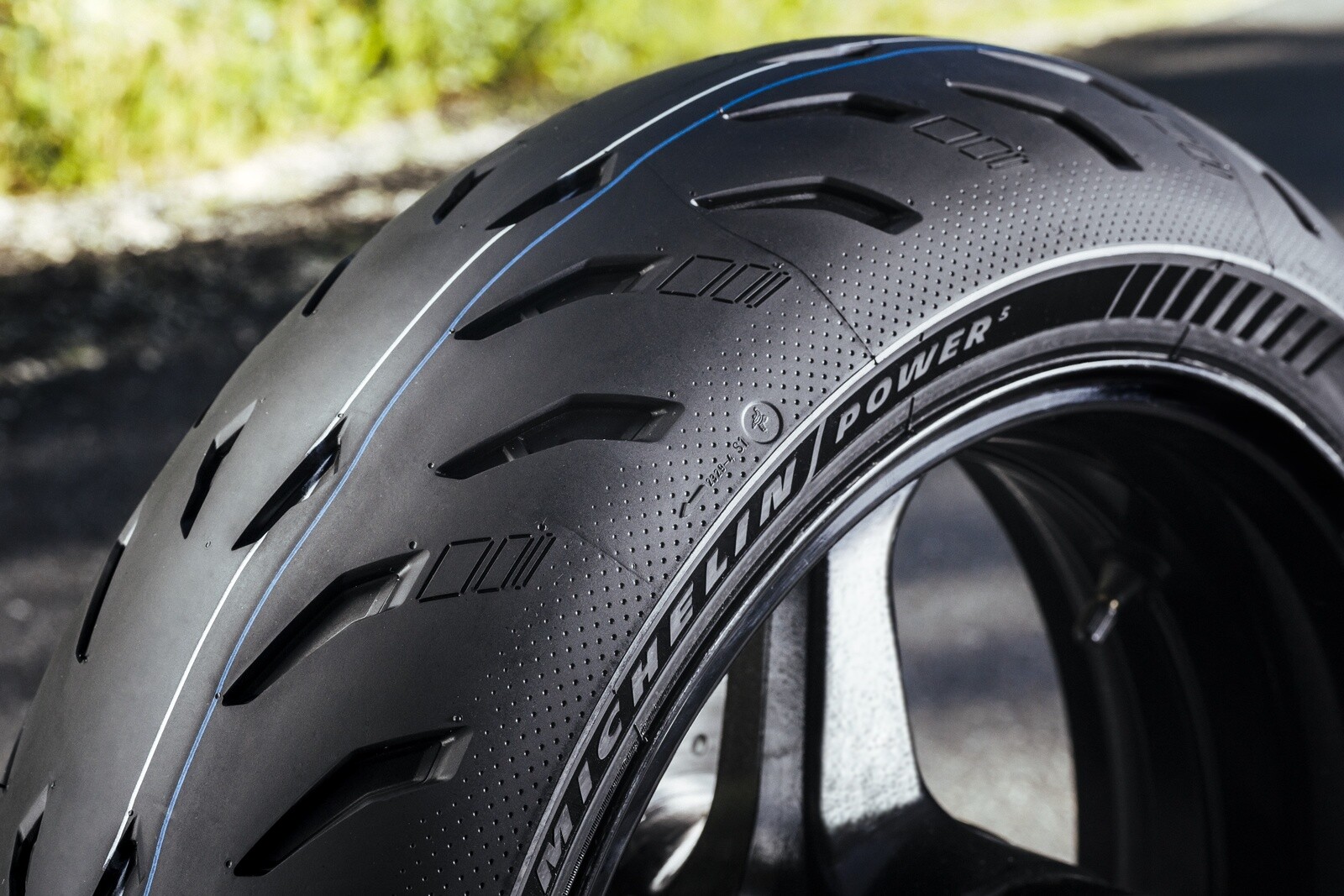 Michelin Power 5 Motorcycle Tires | MICHELIN Canada