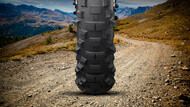 mo 86 tire michelin enduro medium features and benefits 1 landscape 1